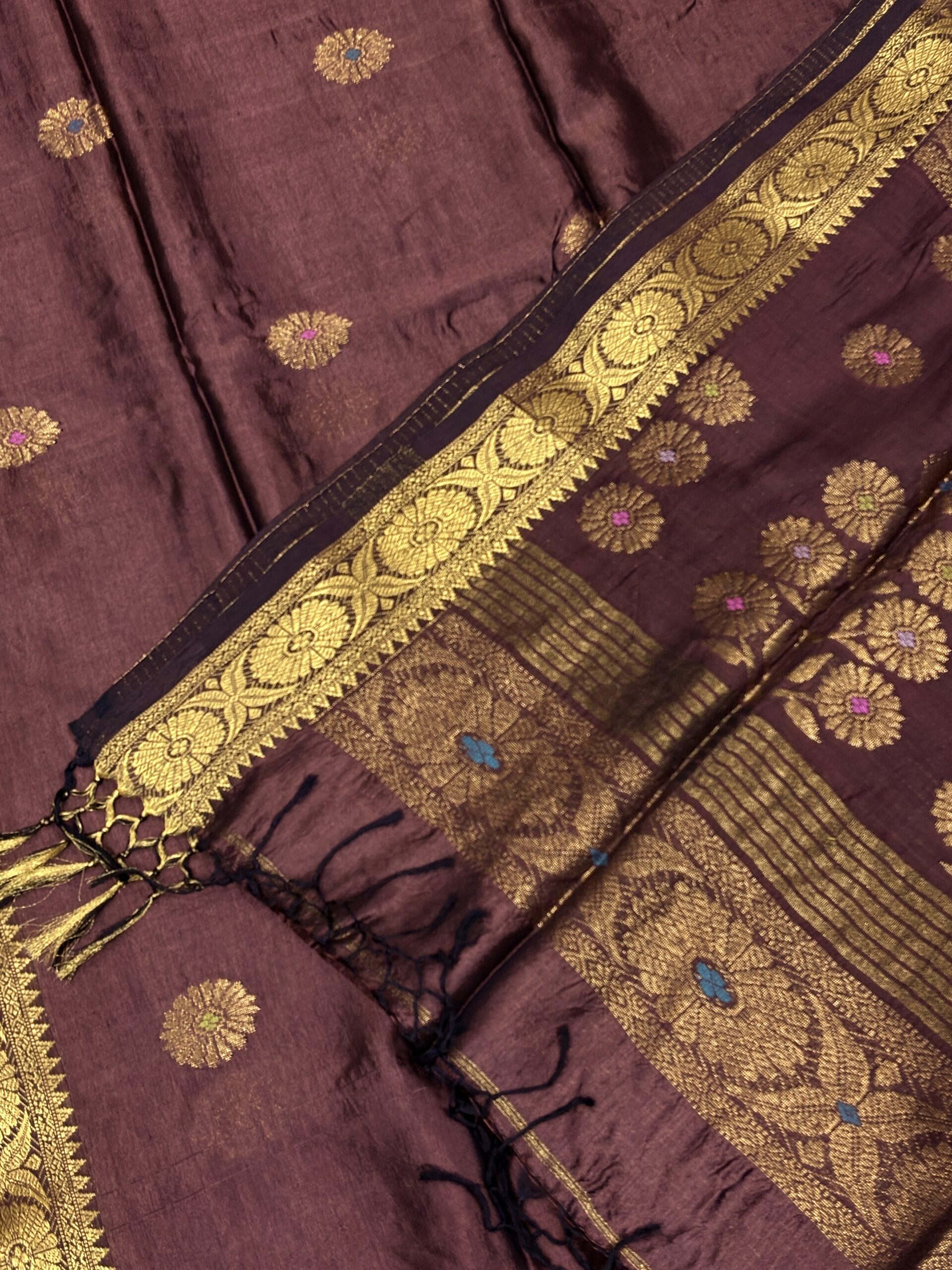 Dark Bwown Katan Silk Jamdani Saree with Blouse Piece - Image 9