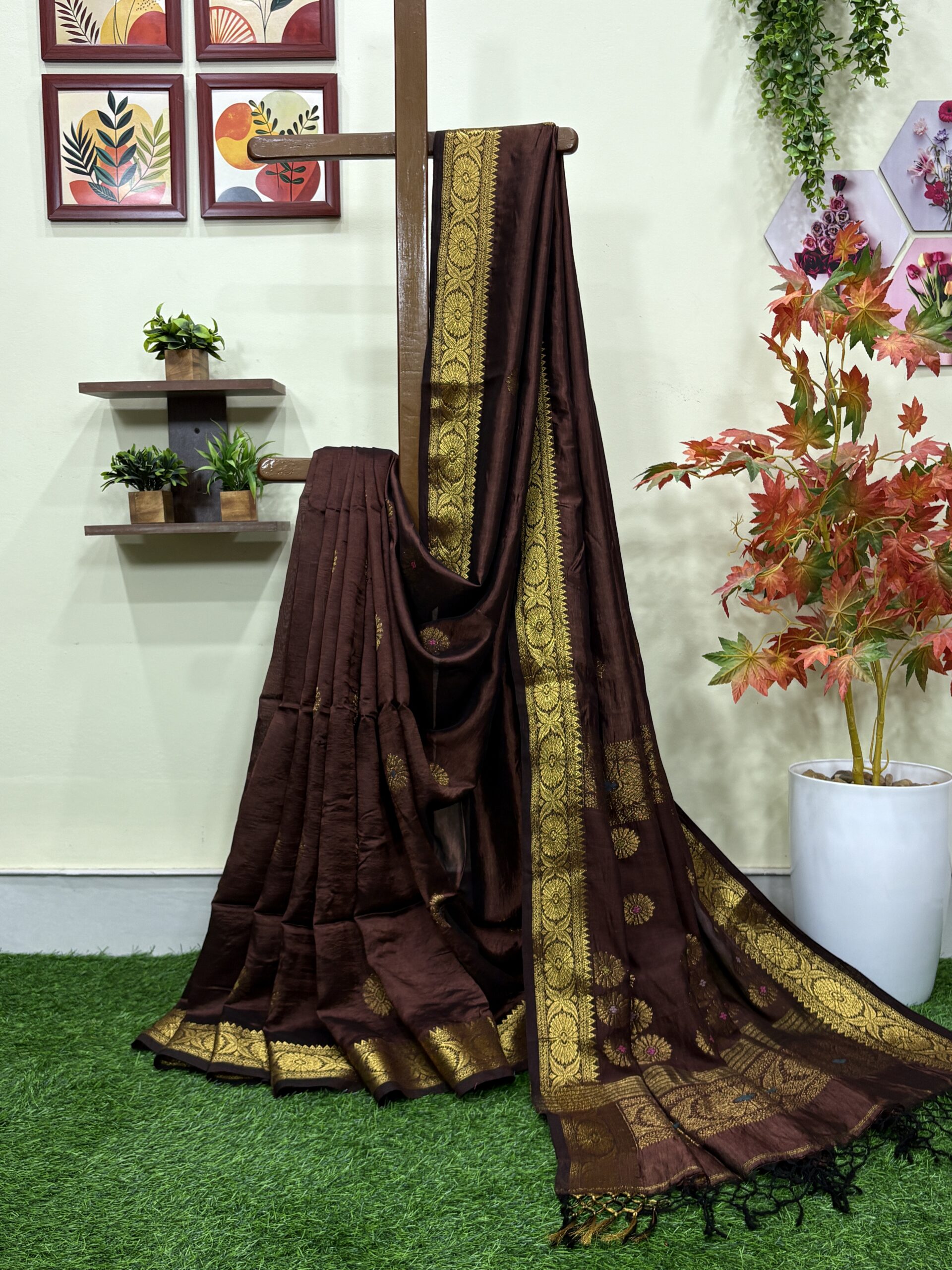 Dark Bwown Katan Silk Jamdani Saree with Blouse Piece