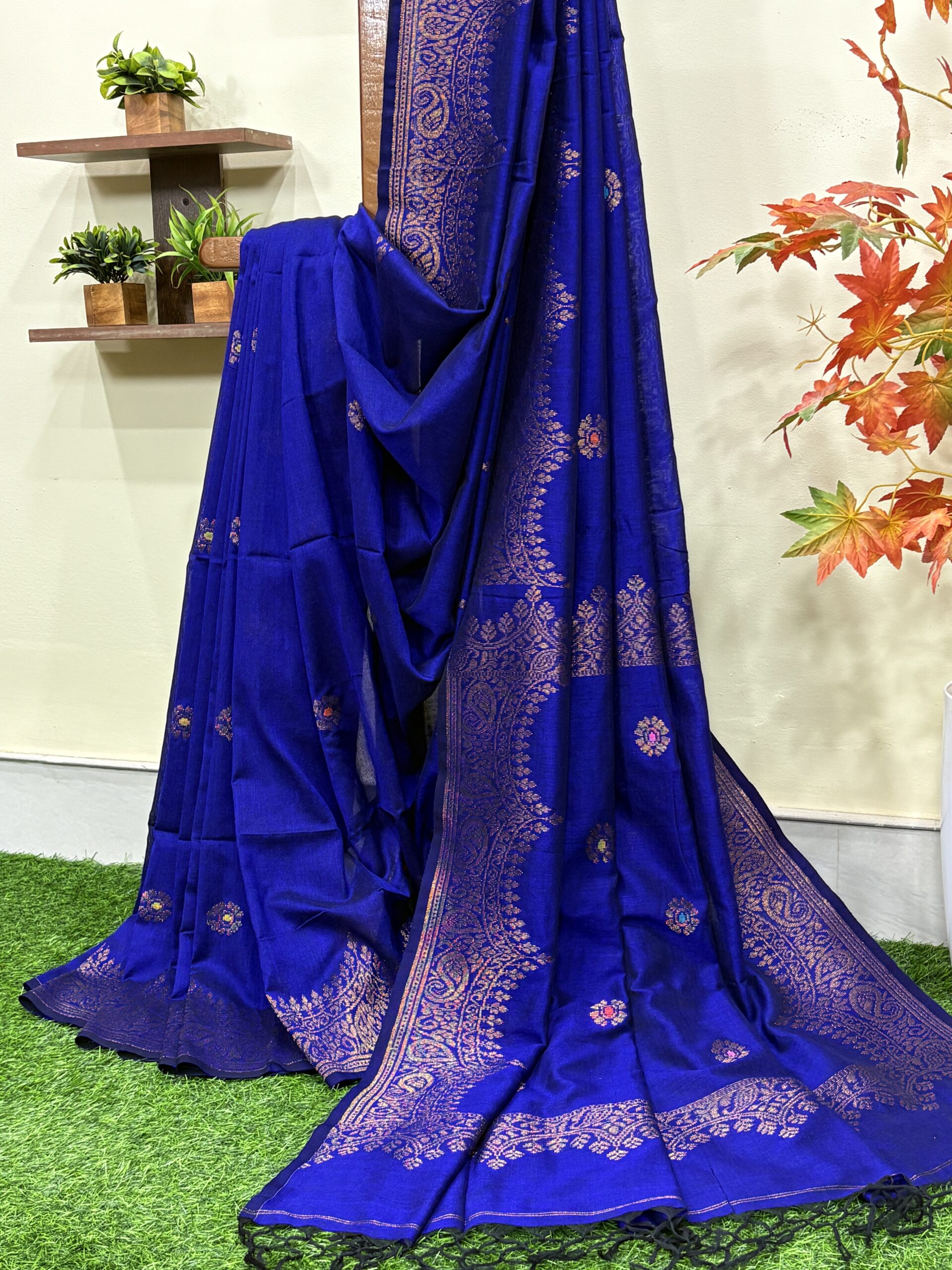 Navy Blue Handloom Premium Soft Cotton Silk Party Wear Jamdani Saree with Blouse Piece - Image 5