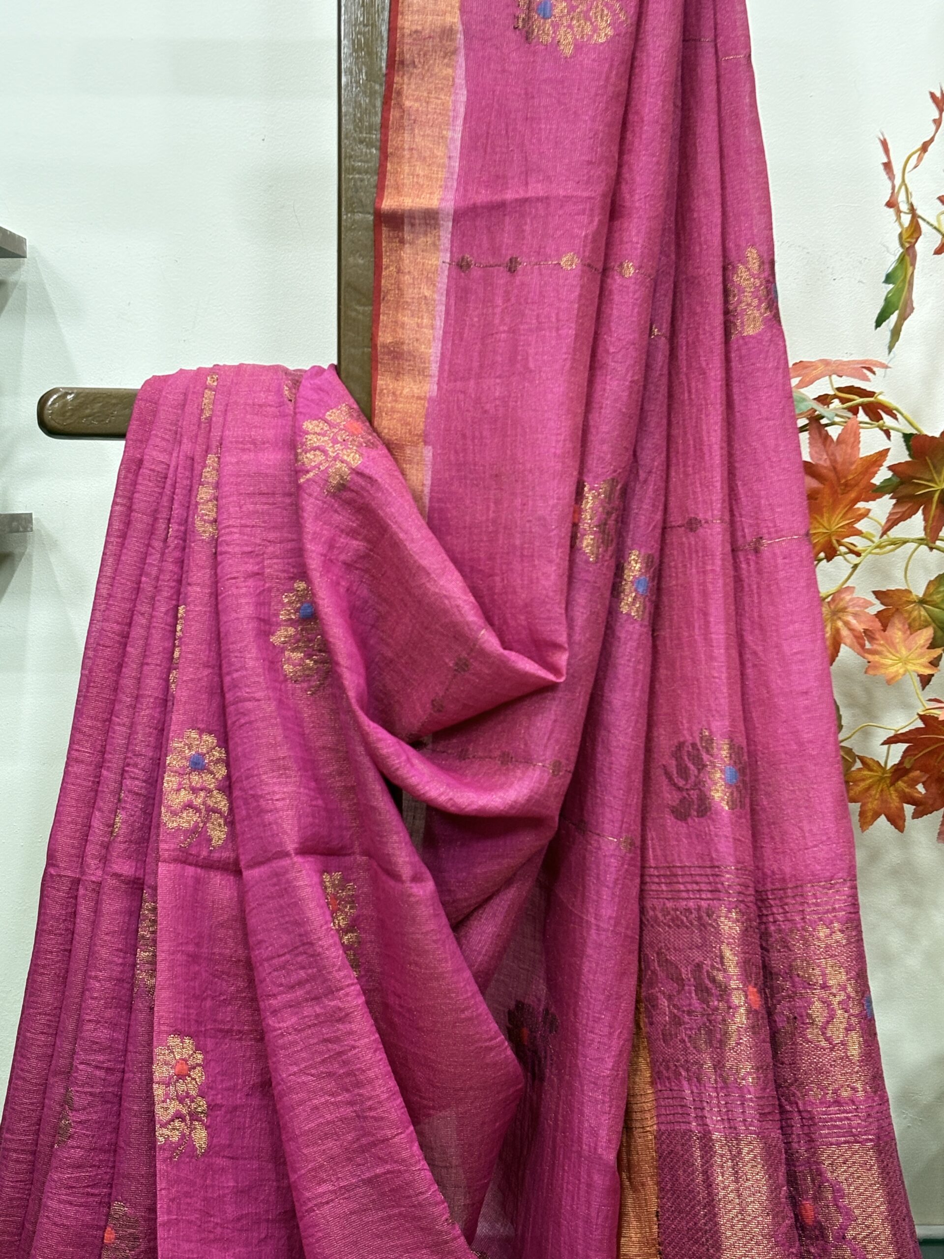 Pink Floral Mina Buta Tissue Organic Linen Jamdani Saree with Blouse Piece - Image 2