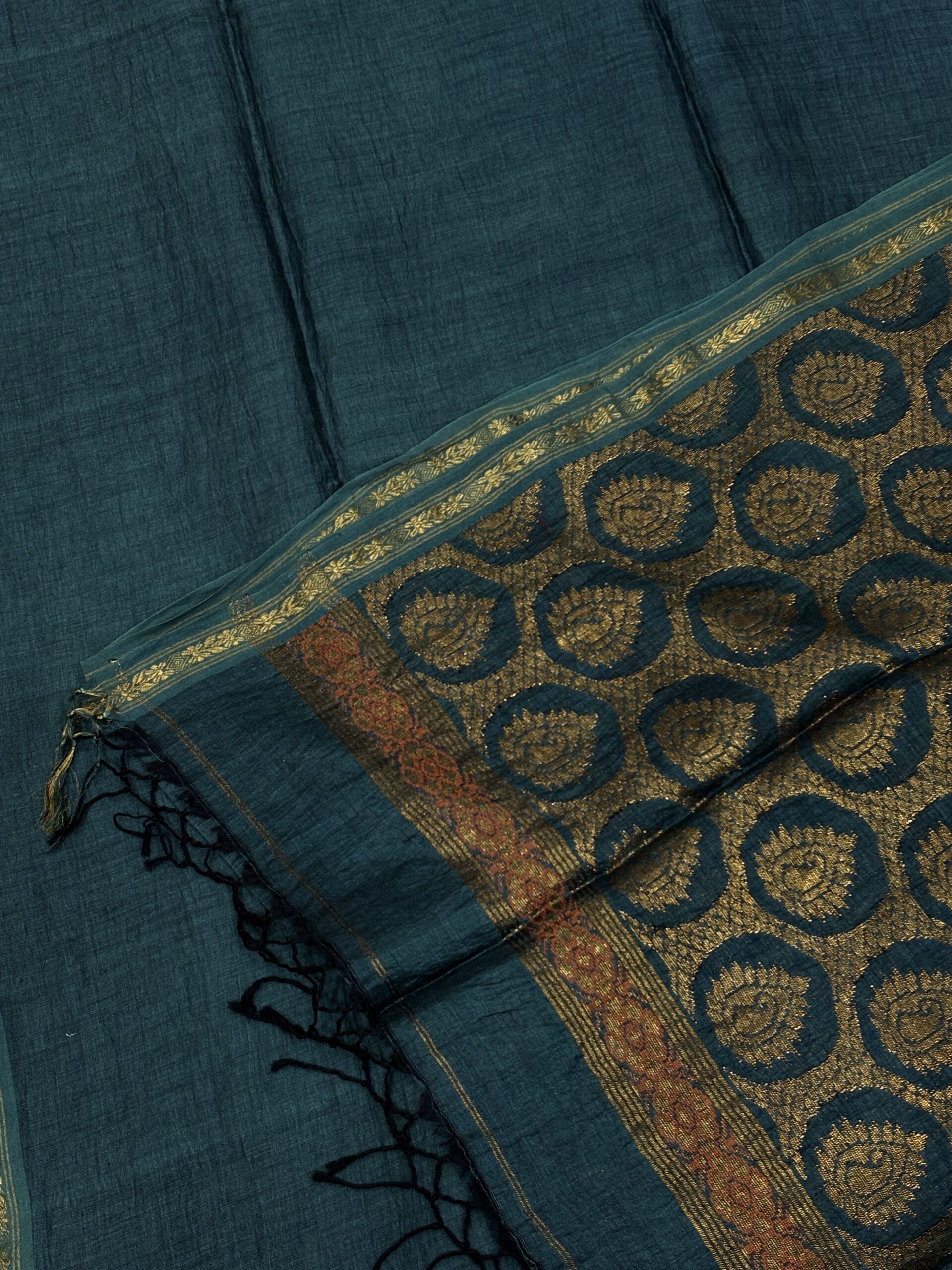 Ramagreen Paisley Buta Organic Linen Jamdani Saree with Designer Blouse Piece - Image 8
