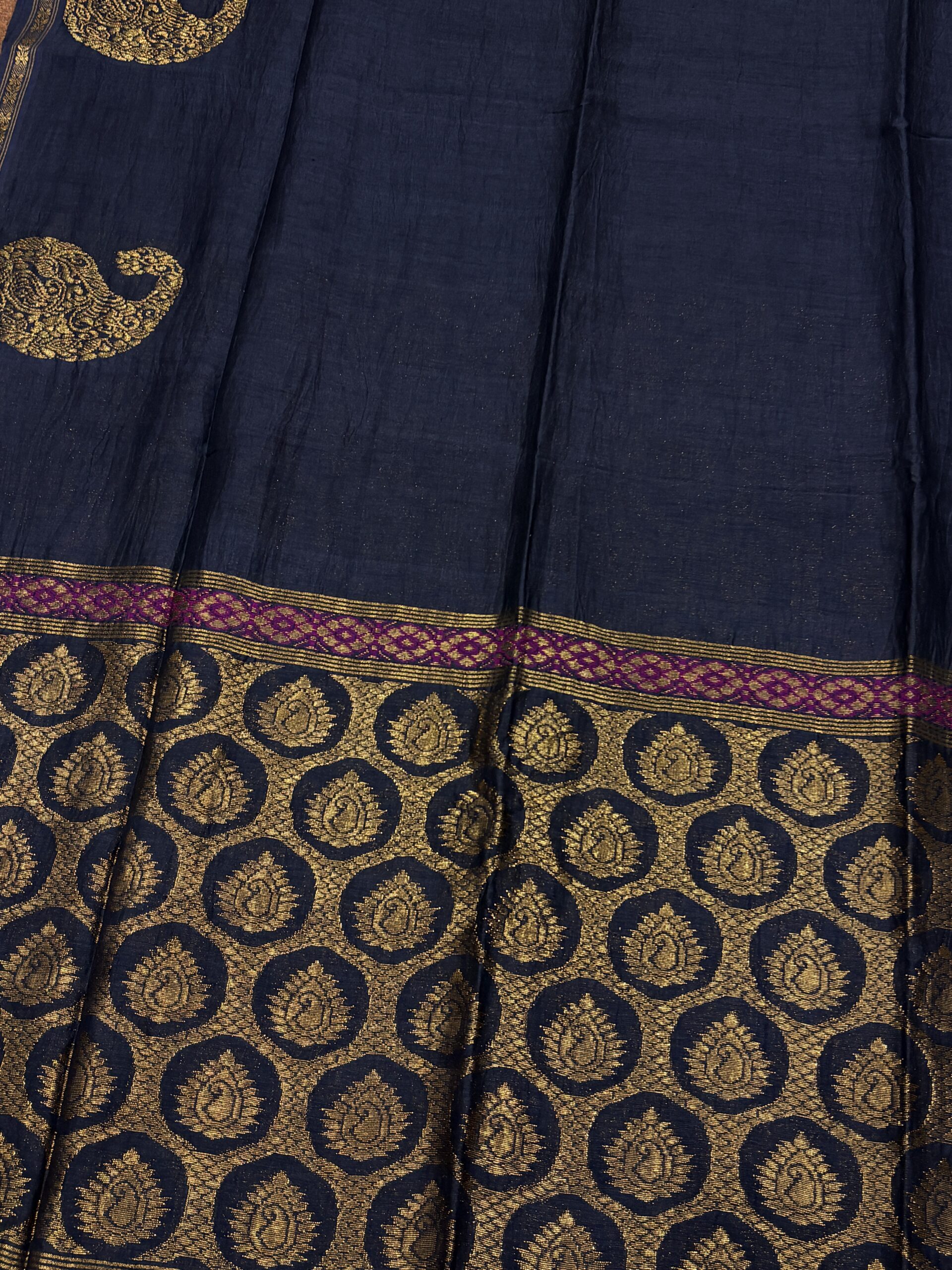 Black Paisley Buta Organic Linen Jamdani Saree with Designer Blouse Piece - Image 5