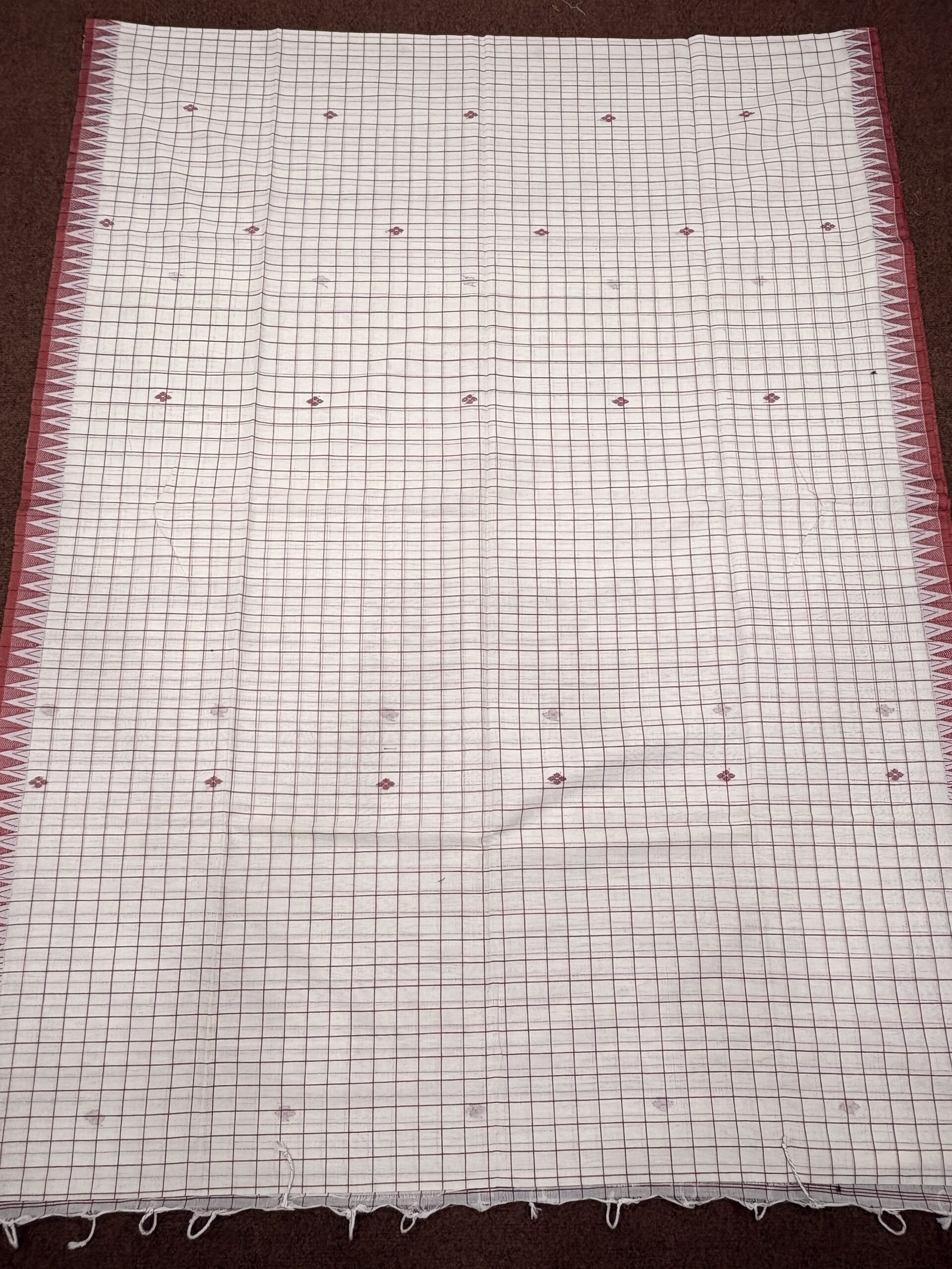 Off-White Handloom Mercerised Cotton Chacks Jamdani Saree - Image 8
