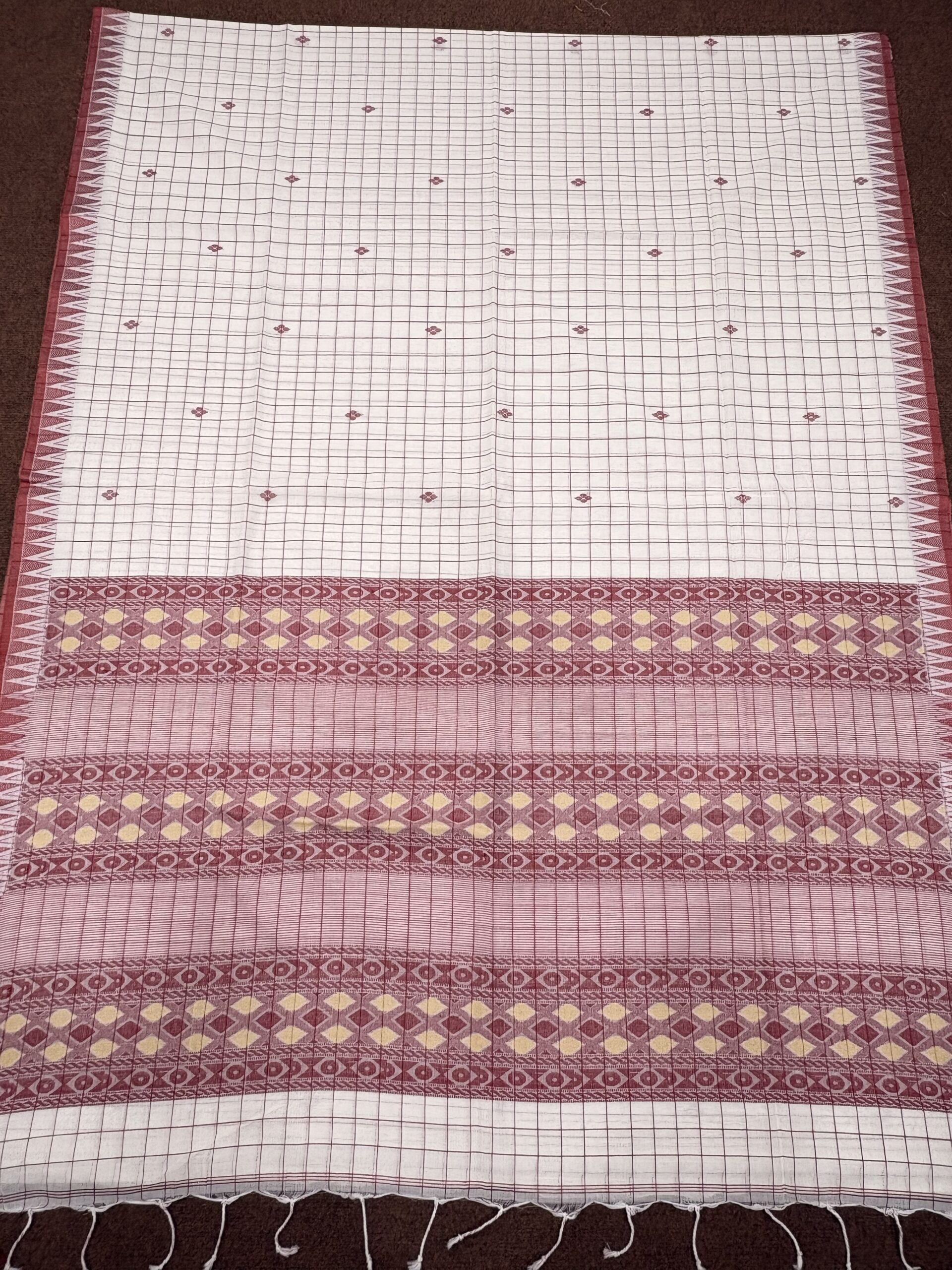 Off-White Handloom Mercerised Cotton Chacks Jamdani Saree - Image 5